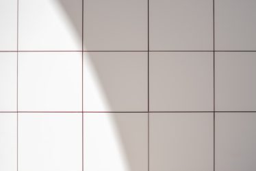 réagréage sol avant carrelage : étapes et recommandations